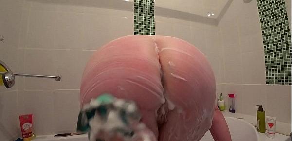  Lesbians POV in bathroom, BBW fucks a bottle of mature milf with a big, pink ass and butt shakes, juicy booty ripples.